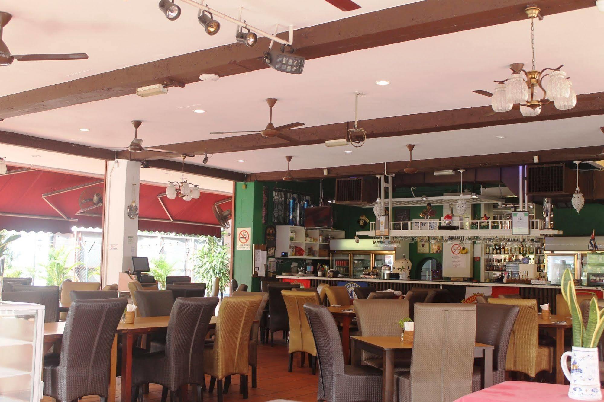 艾尔迪斯塔德乌斯酒店 Malacca 外观 照片